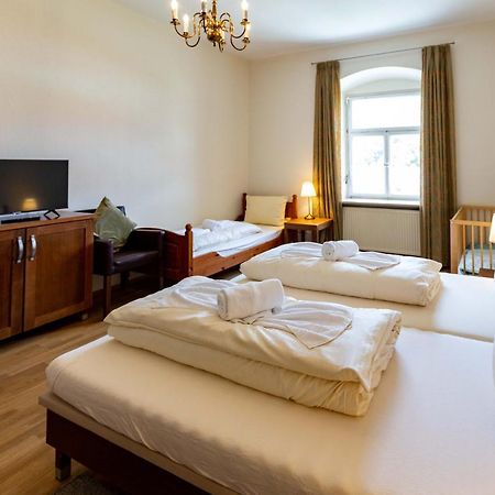 Hotel Schyrenhof Scheyern Екстериор снимка