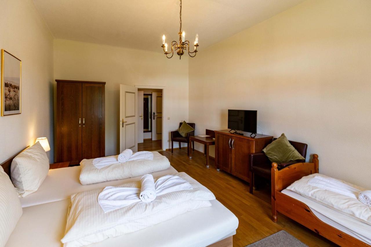 Hotel Schyrenhof Scheyern Екстериор снимка